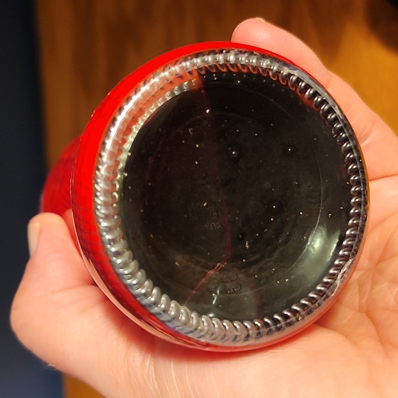 Coca Cola Classic bottle full.  8 FL oz Holiday 2003 - Picture 3 of 4